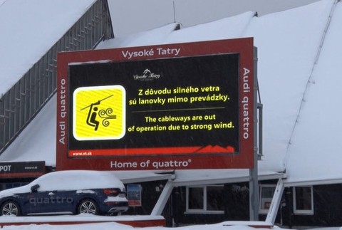 Nepriaznivé počasie skomplikovalo situáciu v Tatrách. Ľudia zažili adrenalín