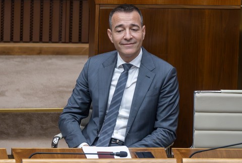Opozícii sa ani na štvrtý pokus nepodarilo otvoriť mimoriadnu schôdzu na odvolávanie ministra Druckera.
