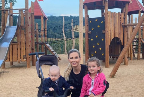 Sandra Pospíšilová s rodinou