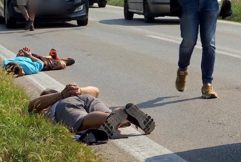 KN Drogy v taxíku1203