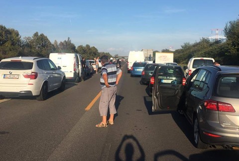 Diaľnica D1 kolóna