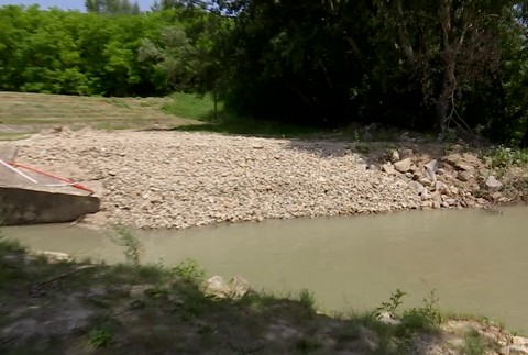 [multi] Kapitána lode, ktorá poškodila ochranný val na Dunaji, chytili vo Viedni 4750