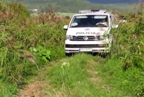 Na lúke pri Detve pristával záchranársky vrtuľník. Pri nehode na motorke sa zranil 58-ročný muž