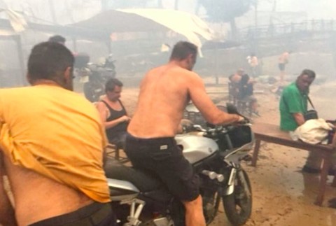 Ničivé požiare v Grécku