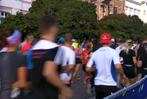 Košický maratón nie je len o medailách. Bežci si pomáhajú na trati a aj v živote