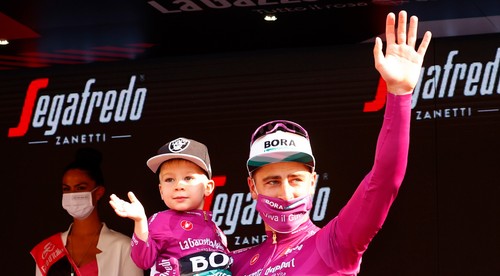 Hrdý Sagan ukázal syna Marlona v cyklámenovom drese