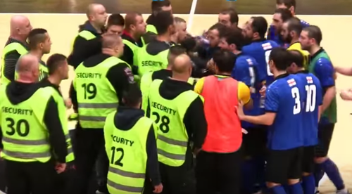Hanba Gruzíncov v Bratislave. Napadli hráčov aj SBS, zdemolovali šatňu