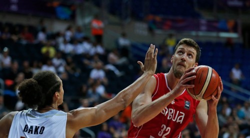 Bývalý víťaz NBA mal vážnu autonehodu