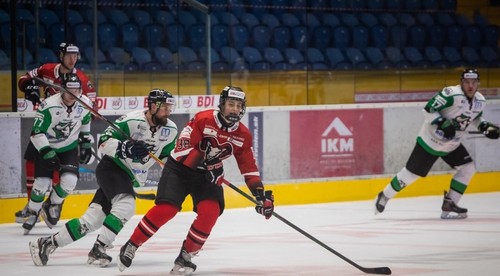 Skôr to stihol len Podkonický. Extraliga má druhého najmladšieho debutanta histórie
