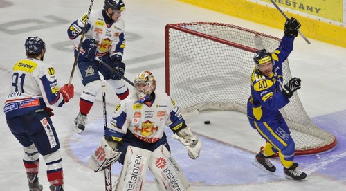 ŠHK 37 Piešťany - HKM Zvolen