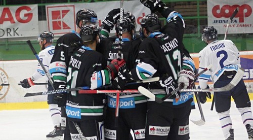 Ruský center Dubinin už nie je hráčom Nových Zámkov