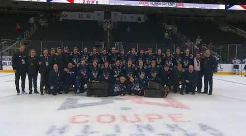 Slovensko - Fínsko 2:3 v zápase o bronz na Hlinka Gretzky Cupe. Víťazom Kanada