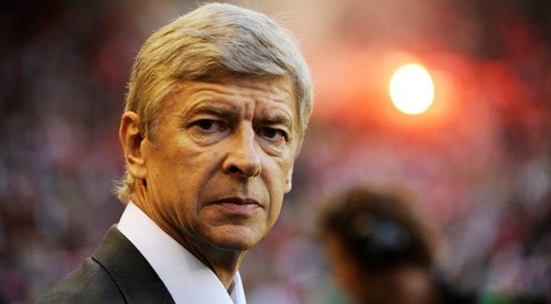 Arsenal príde o dve hviezdy. A úplne zadarmo