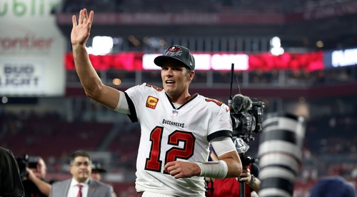 Hraný dres Toma Bradyho našiel nového majiteľa za rekordnú sumu