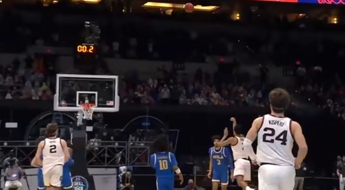Najväčší frajer školy! Semifinále NCAA rozhodla exkluzívna trojka