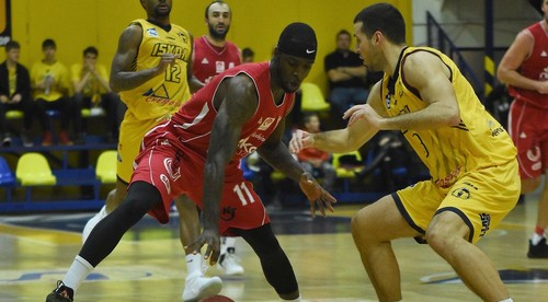 Svit natiahol víťaznú sériu proti Komárnu