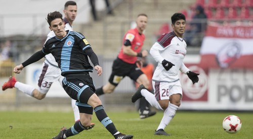 V Podbrezovej prišlo takmer k bitke lavičiek. Čo spôsobilo nervozitu?