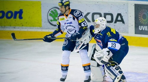 V semifinále po štyroch dueloch