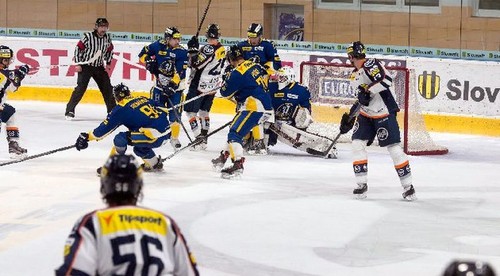 ŠHK 37 Piešťany - HC Košice