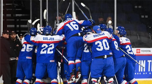 MS U18: Slovensko - USA 3:4 po predĺžení, do tretice 4. miesto. Zlato pre Kanadu
