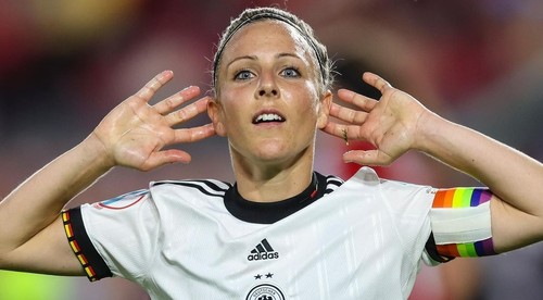 Ženský futbal je na historickom vrchole záujmu