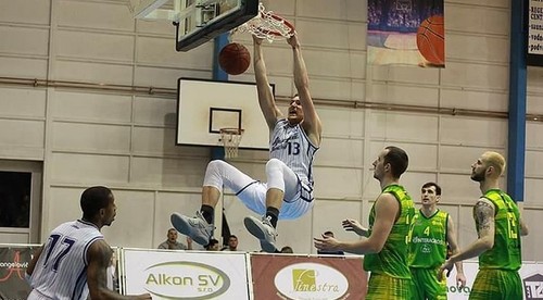 Štyridsať nahádzaných bodov jedného hráča! Aj to sa dialo v SBL