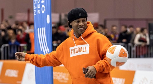 Ronaldinhovi povestný úsmev nevymizol ani vo väzení