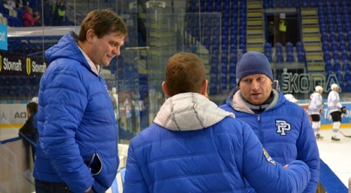 Kamzíci vydolovali na ľade súperov jediný bod