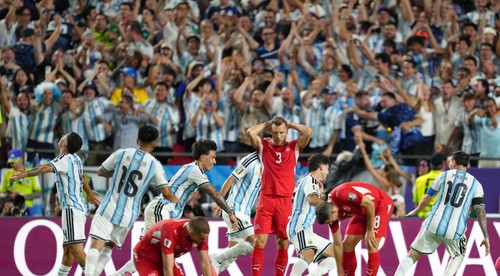 Embolo nemal byť proti Argentíne vylúčený, tvrdí IFAB