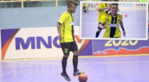 Strašné bakule im nasadil! Jasle, jasle a gól! Futsalový frajer a neboráci...