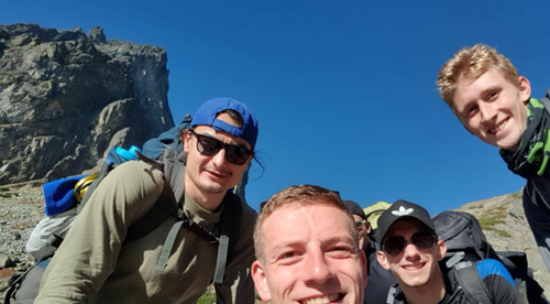 Volko v Tatrách nastúpal 4554 m. Strávil aj noc pri sviečkach