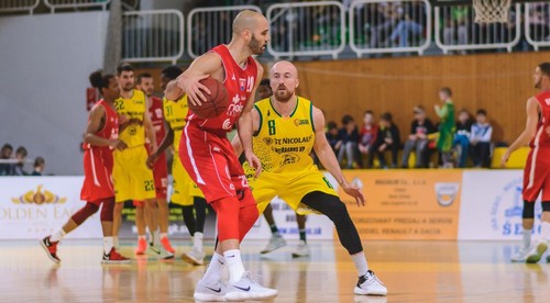 Levickí Patrioti zvládli krajské derby s Komárnom