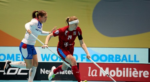 MS vo florbale žien: Slovensko - Česko 3:19. Zajtra nás čaká dôležitý zápas s Dánskom