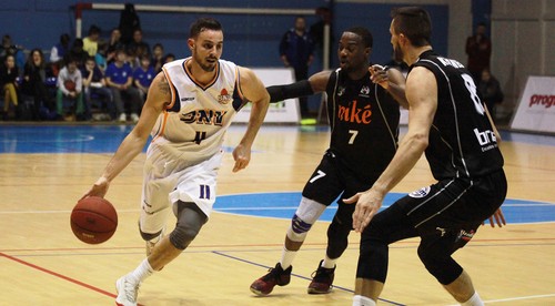 Prievidza aj napriek prehre v Spišskej Novej Vsi napokon tretia