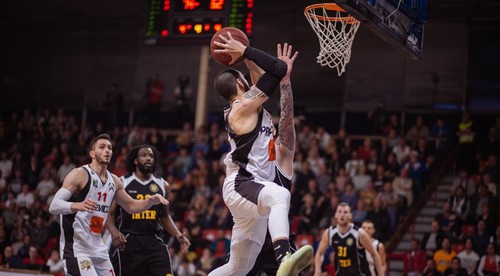 Prievidza nezvládla záver štvrtého zápasu. Stále však žije