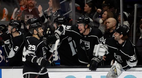 Delovka na zápase hviezd v zámorí prekonala Chárov rekord