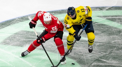 Semifinalisti MS sú kompletní. Domáci Švajčiari porazili Švédov