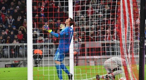 To bola tesnotka! Neuer takmer pykal za svoj výlet