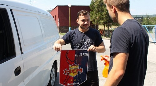 Ďalší dvaja fanúšikovia majú permanentky zadarmo