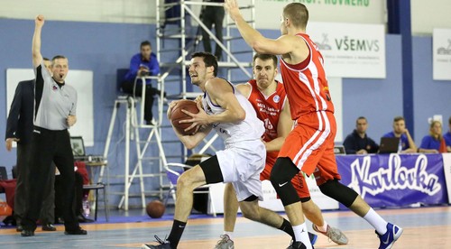 Karlovka s historickou výhrou nad Komárnom