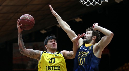 Rozhodujúci náskok už v prvej štvrtine. Inter zvládol dohrávku so Svitom