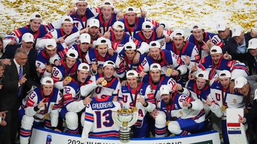MS 2025 ovládli hokejisti USA, zlato venovali Gaudreauovi