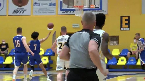 Patrioti vo finále s Rytiermi, Svit získal bronz