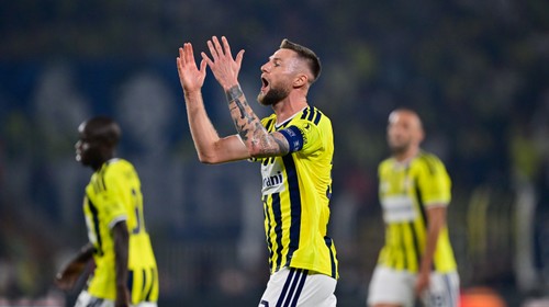 Chaos v Škriniarovom Fenerbahçe! Tréner po zápase rezignoval, prezident jeho koniec odmietol