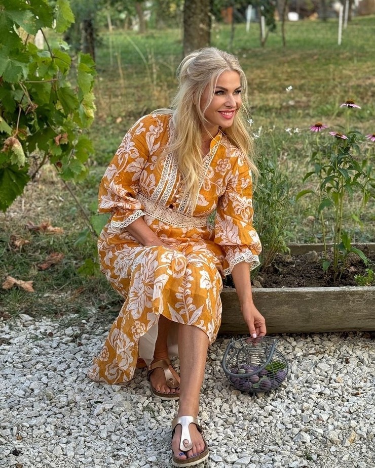 Katarína Jesenská na fotení k novej chalupárskej kuchárke