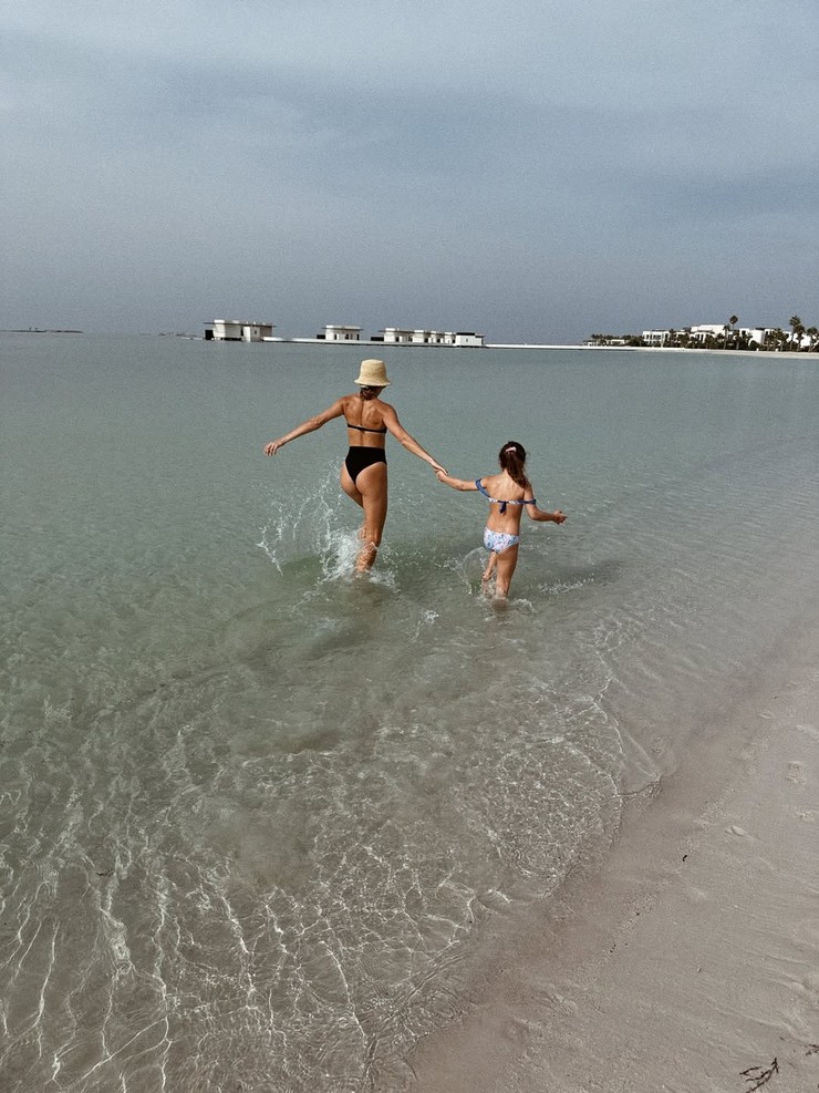 Ivana Gáborík v plavkách (3)