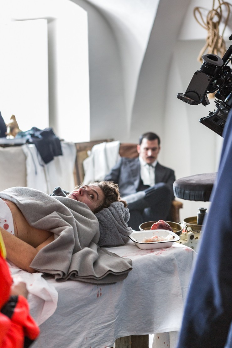 1890 - Bylinkárka na pitevnom stole