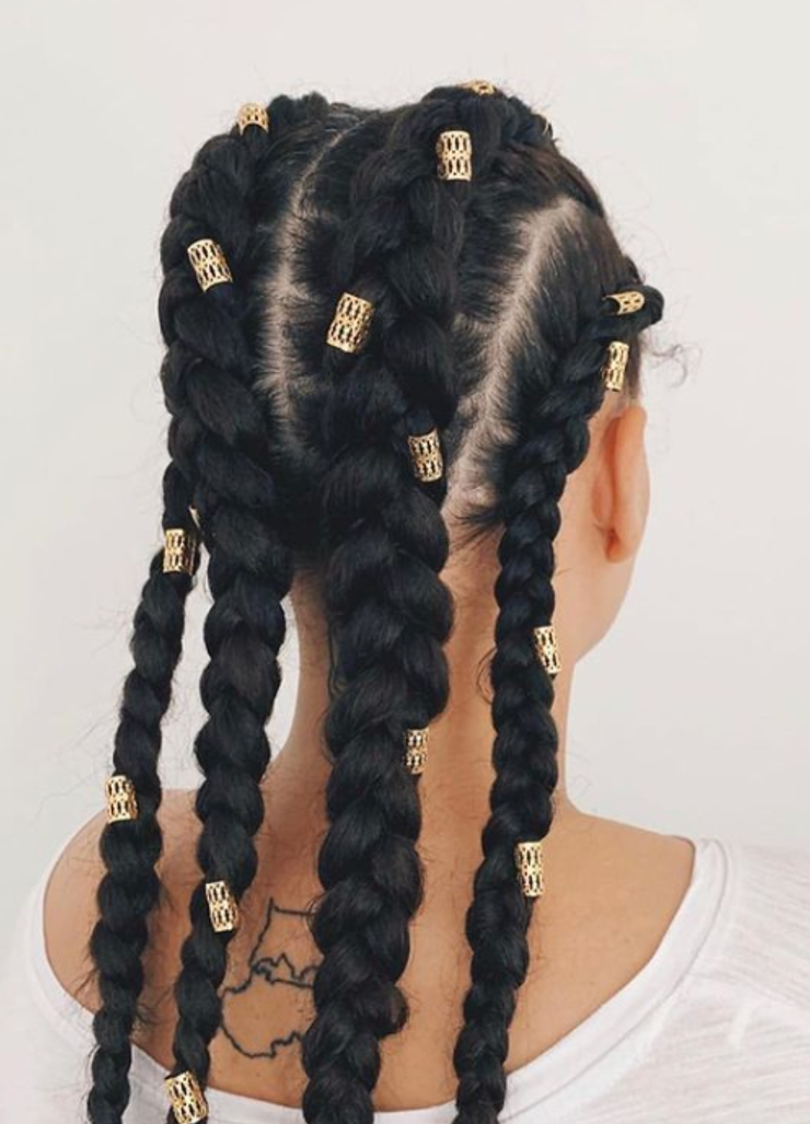  Tina v oblasti vlasov rada experimentuje