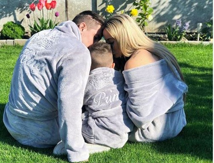 Dominika Mirgová s rodinou