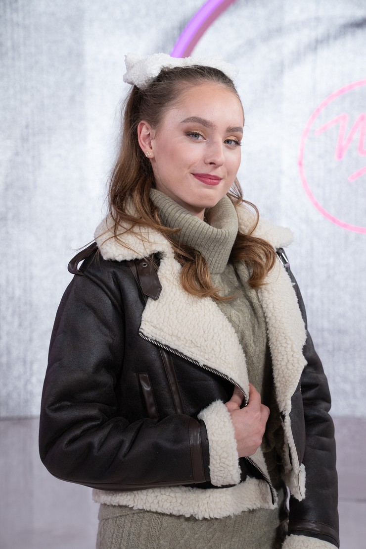 Nákupné maniačky: téma Obleč sa na chatu v zime - Lucia